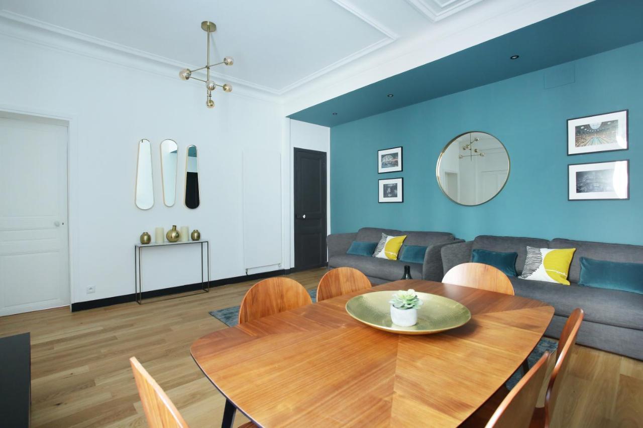 Apartment Champ De Mars - Tour Eiffel By Studio Prestige Paris Eksteriør billede
